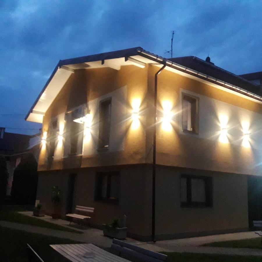 Noclegi I Restauracja Gracja Белхатув Екстер'єр фото