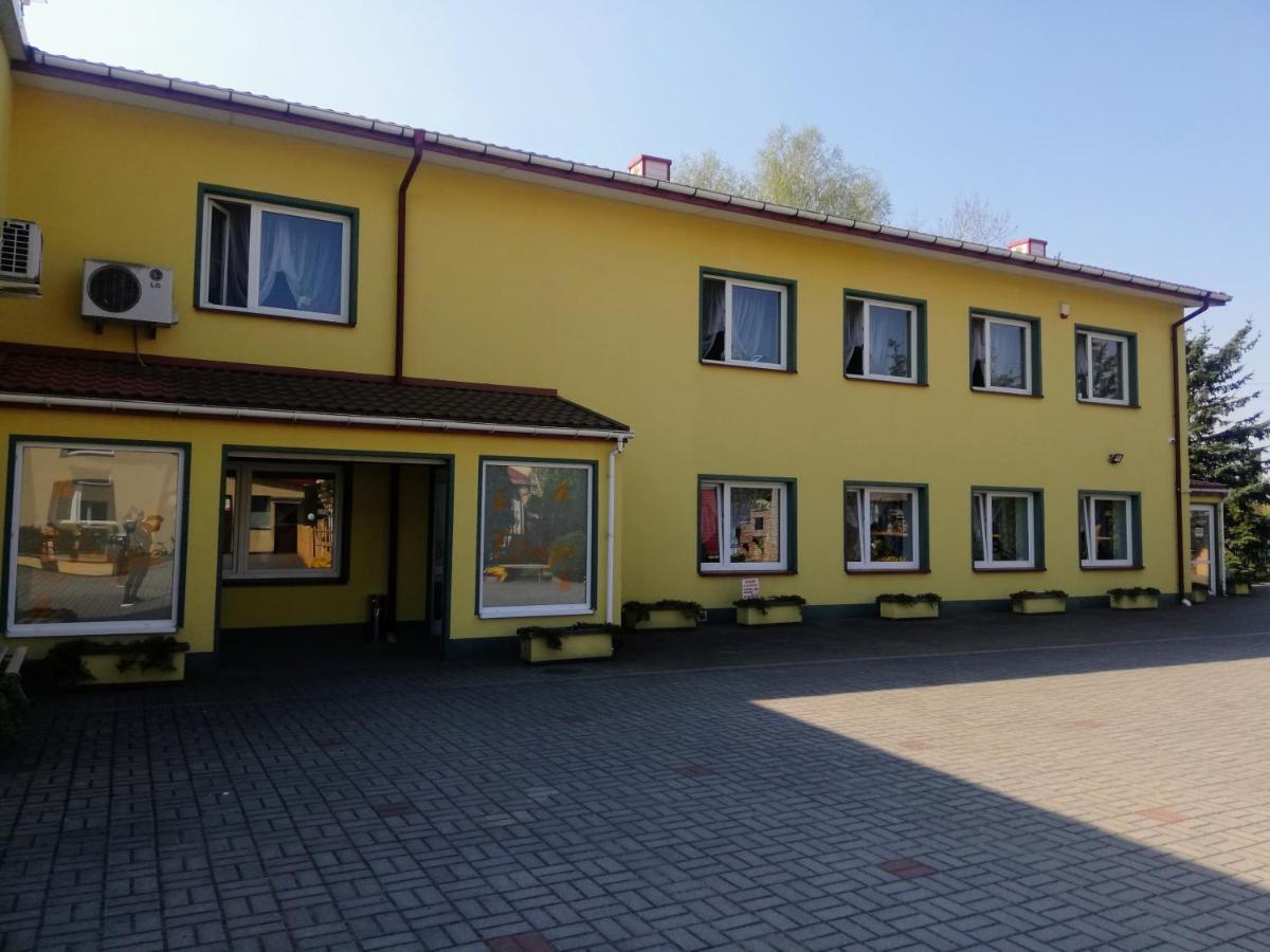 Noclegi I Restauracja Gracja Белхатув Екстер'єр фото